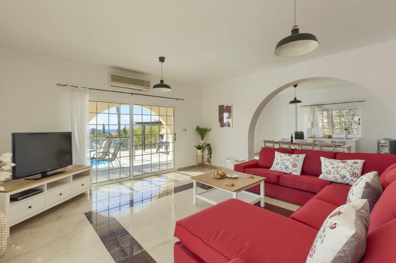 Villa Danae Coral Bay By Villa Plus Пея Екстериор снимка