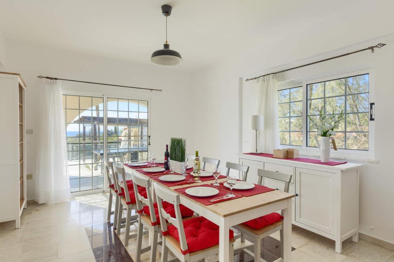 Villa Danae Coral Bay By Villa Plus Пея Екстериор снимка