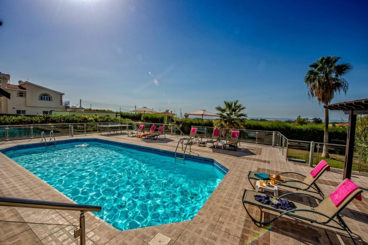 Villa Danae Coral Bay By Villa Plus Пея Екстериор снимка