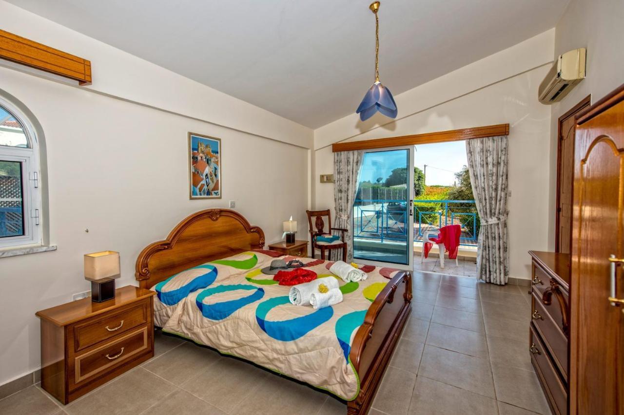 Villa Danae Coral Bay By Villa Plus Пея Екстериор снимка